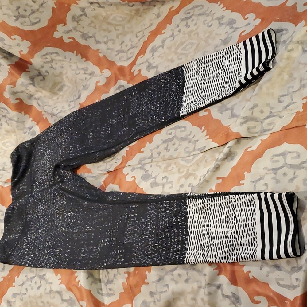 5/$25 Layer 8 leggings